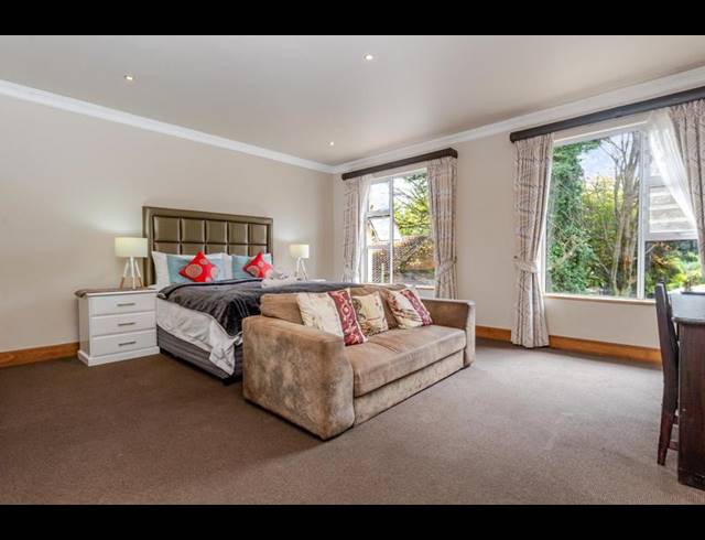 4 BEDROOM HOUSE FOR SALE IN BEDFORDVIEW
